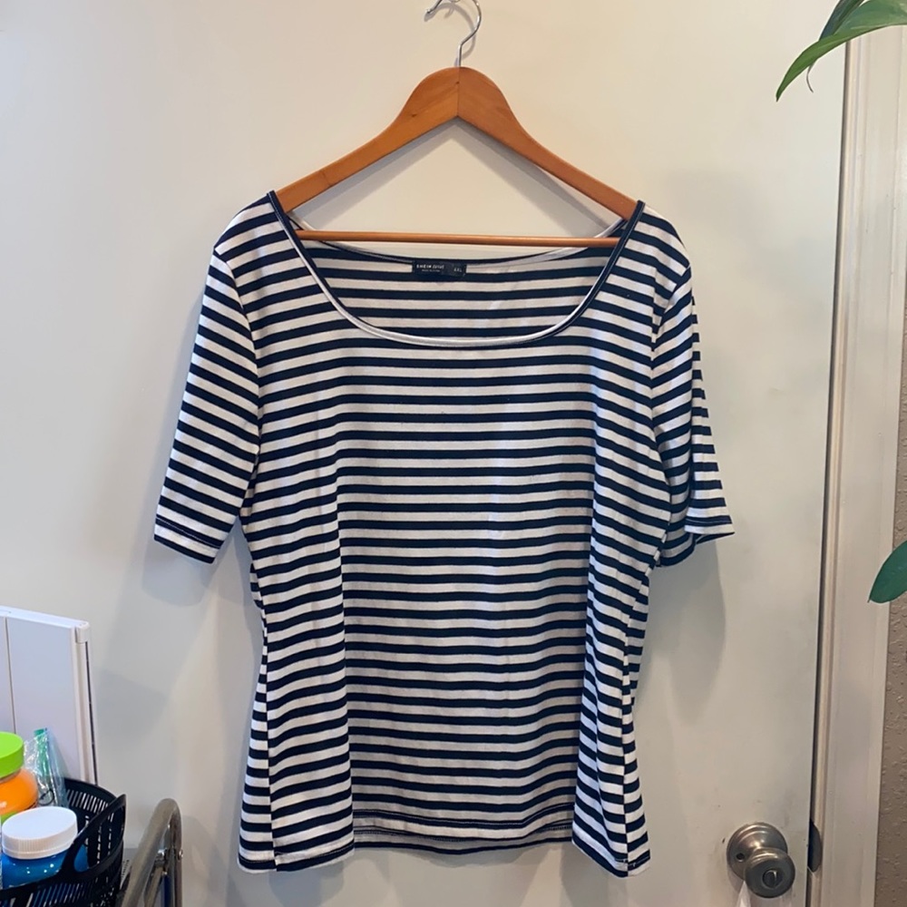 SHEIN wide neck T-shirt